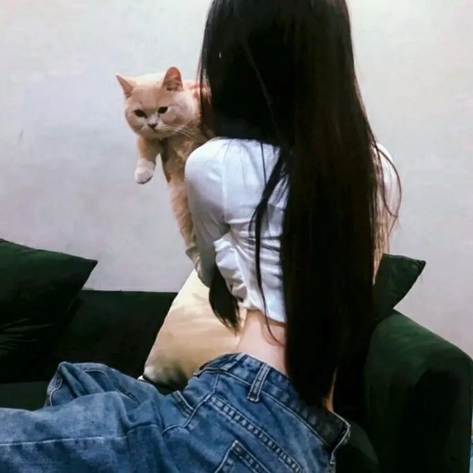 金色微笑